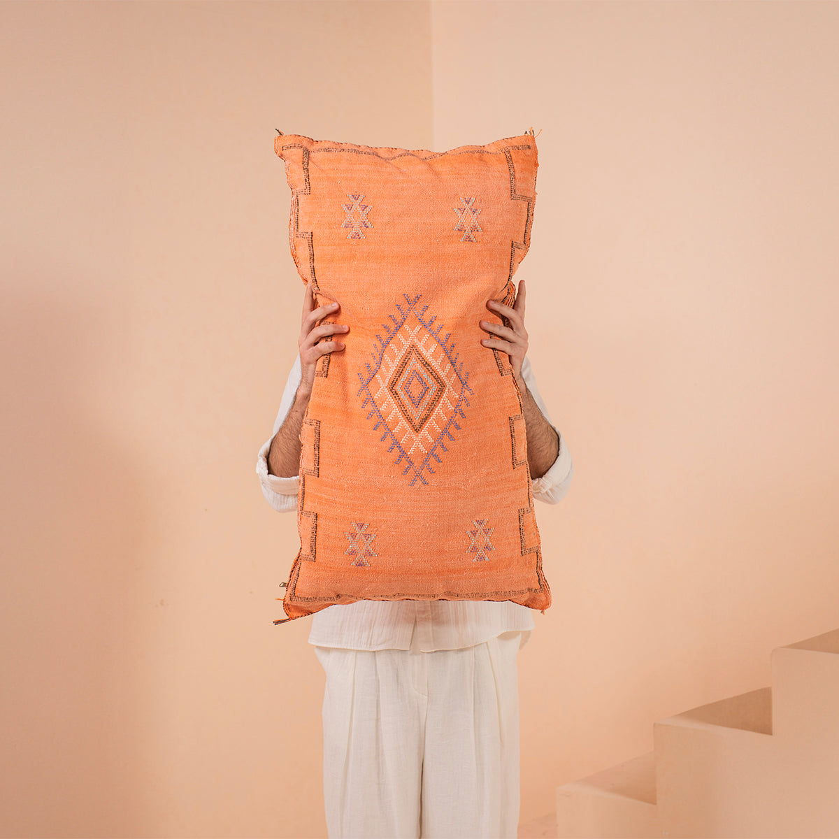 NOMADIC CUSHION