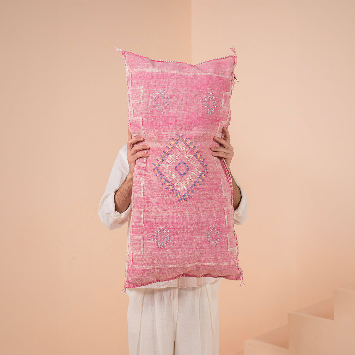 NOMADIC CUSHION