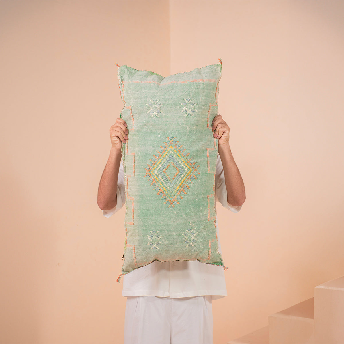 NOMADIC CUSHION