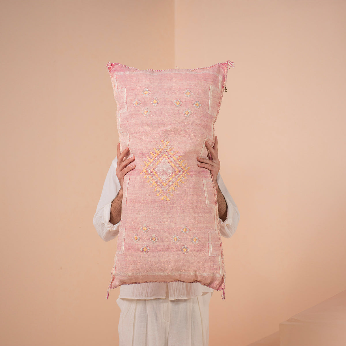 NOMADIC CUSHION