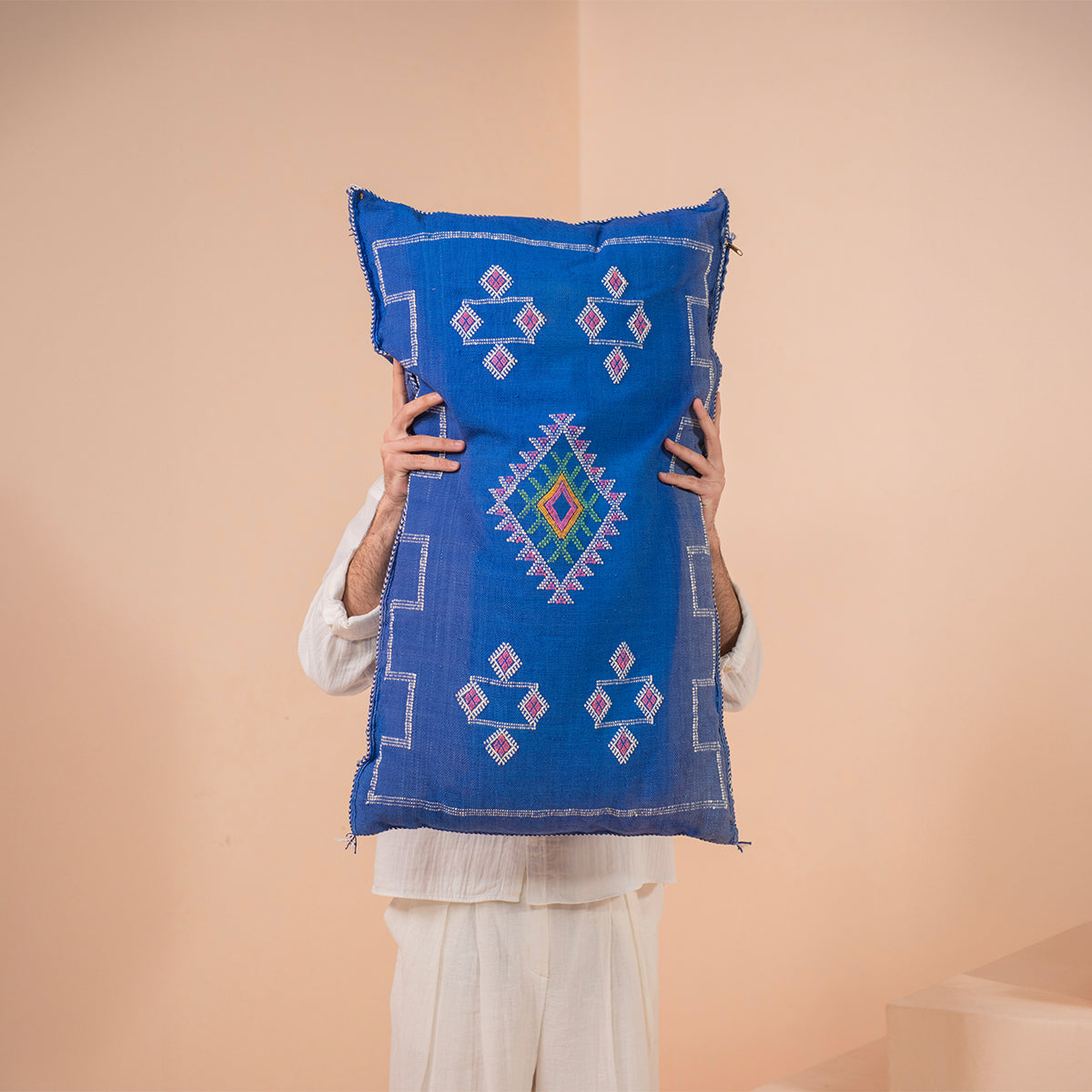 NOMADIC CUSHION